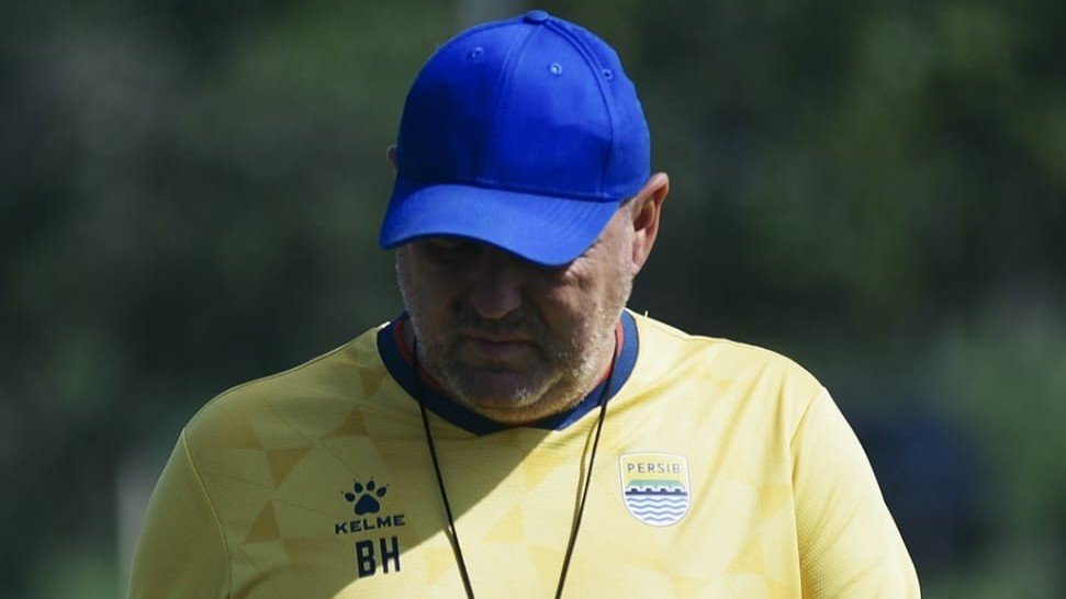 Meski Dewa United Terseok di Posisi Bawah Klasemen, Bojan Enggan Lengah